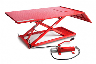 Robustný zdvihák na štvorkolky Quad 400 s hydraulicko-pneumatickým ovládaním, zdvihnutie až 700 kg, hmotnosť 300 kg